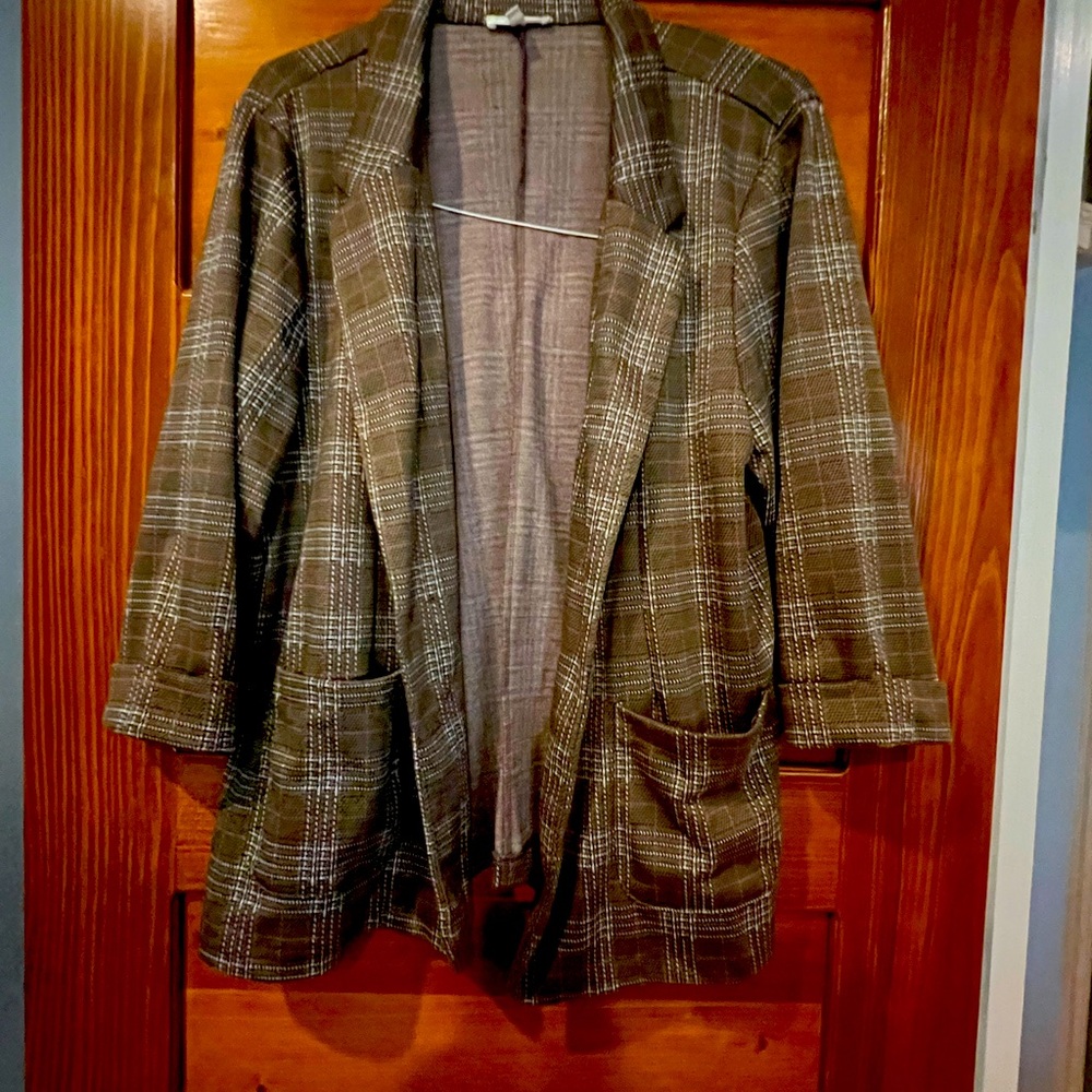 Maurices Plaid Blazer – Size XXL